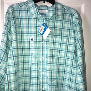 Men’s Columbia button down